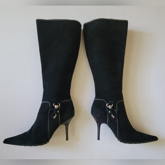 Donald J. Pliner Couture Catlyn Black Suede Boot, Size 8M - Picture 6 of 6